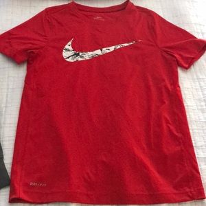 3/&15 Boys Nike L   Red dri fit shirt